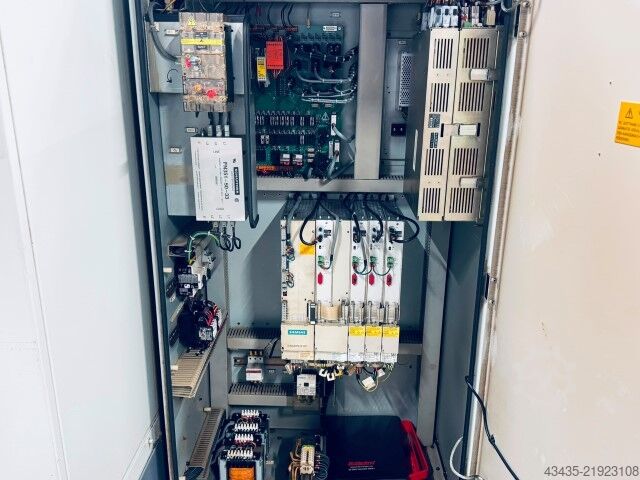 যন্ত্র কেন্দ্র - উল্লম্ব BRIDGEPORT VMC800/22