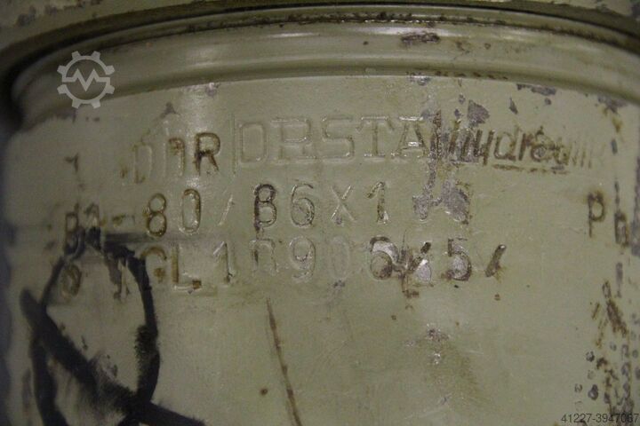 Хидравличен цилиндър ORSTA** Hub 100 mm