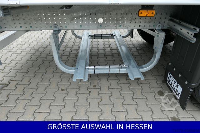 Auflieger mit Pritsche & Plane SCHMITZ CARGOBULL Miete ¤39.- je Tag Liftachse Palettenkasten