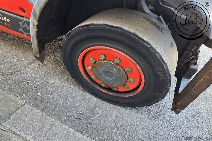 Lift forklift Linde H40T-02