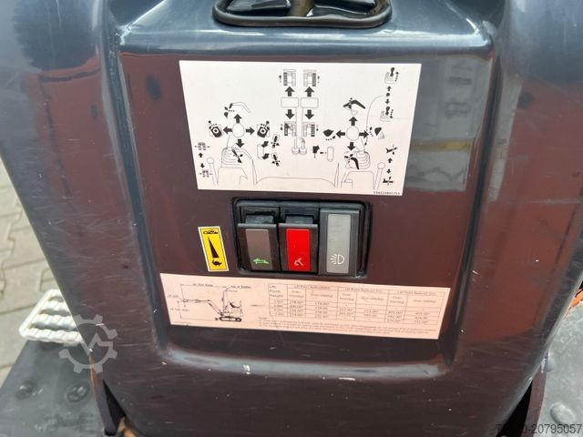 Minikoparka ATLAS AC08B / 2022 / nur 1.011h / TL / GL