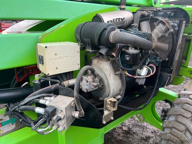 แพลตฟอร์มทำงาน NIFTYLIFT HR17D 4X4 / 1.636h / 17m Arbeithöhe