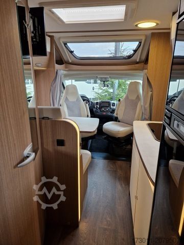 แคมเปอร์กึ่งบูรณาการ CARADO T337 - Fiat Automat 140PS