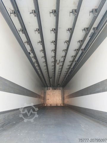 รถพ่วงกึ่งตู้เย็น SCHMITZ CARGOBULL SKO24/L-13.4 FP 60- THERMO KING-Rohrbahnen