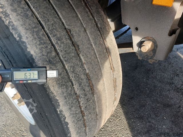 รถพ่วงกึ่งตู้เย็น SCHMITZ CARGOBULL SKO24/L-13.4 FP 60- THERMO KING-Rohrbahnen