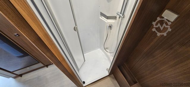 แคมเปอร์กึ่งบูรณาการ BÜRSTNER T640 IXEO | , Solar,Lithium,Markise,RFK