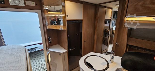 แคมเปอร์กึ่งบูรณาการ BÜRSTNER T640 IXEO | , Solar,Lithium,Markise,RFK