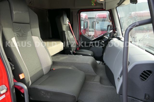 شاحنة بمسطحة ومشمع RENAULT DWide 18.320 Pritsche Plane Vollluft XL-Tank LBW