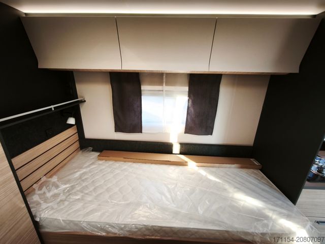 Poluintegrirani kamper HOBBY Optima De Luxe T70 E Temp/GFK-Boden-Dach/Markise