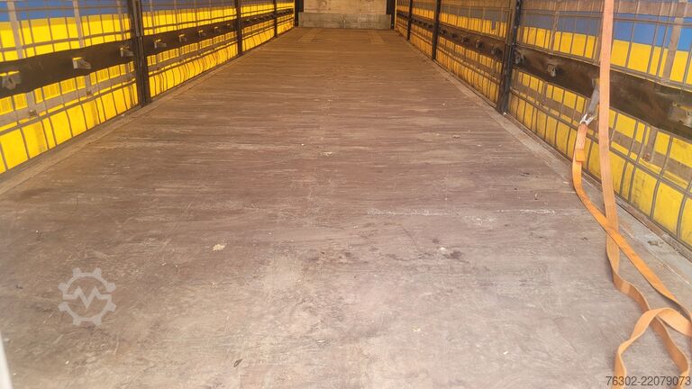 带篷布的开放式半挂车 Schmitz Cargobull SCS 24L Mega Edscha Code XL Hubdach
