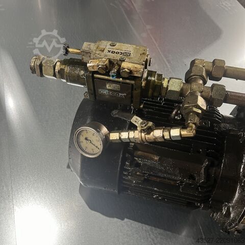 Čerpadlo chladicí kapaliny KNOLL KTS 25-50-T + Motor