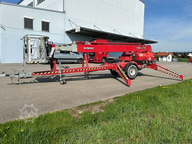 Dvižna ploščad Denka-Lift DL 30