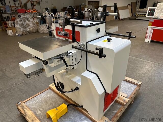 Máquina de furar ranhuras WINTER DL-130