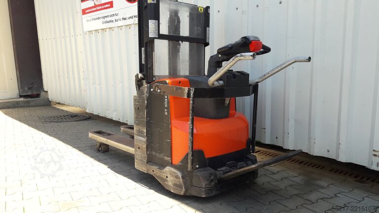 Ruční vysokozdvižný vozík BT Staxio SWE 140 L