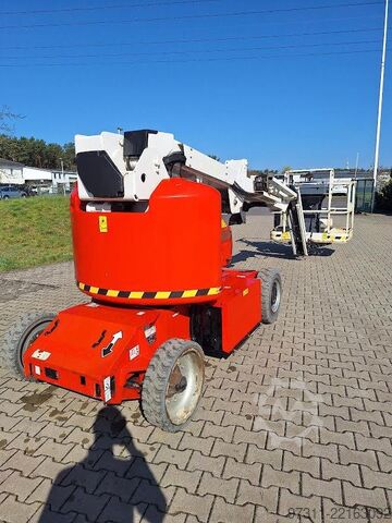 Sujungta teleskopinė darbo platforma JLG E400AJPN