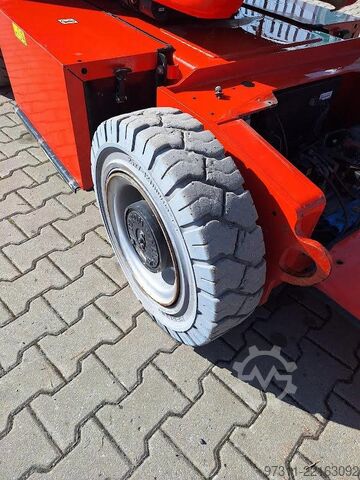 Sujungta teleskopinė darbo platforma JLG E400AJPN