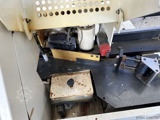 Kenar bantlama makinesi SCM K201