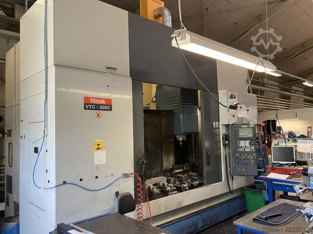Vertikales Bearbeitungszentrum Mazak VTC-200C