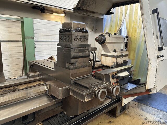 Zyklengesteuerte Drehmaschine Weiler E 120 x 3.000