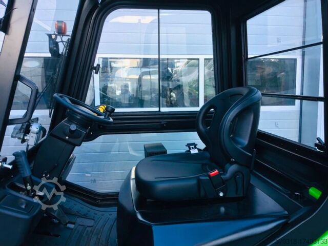 Forklift UN FB30-YNLZ2