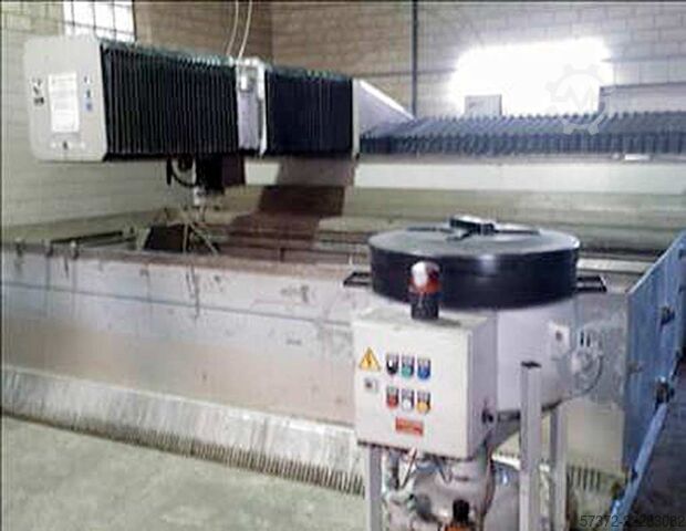 Water Jet Cutting Machine Flow Europe HyPlex 50