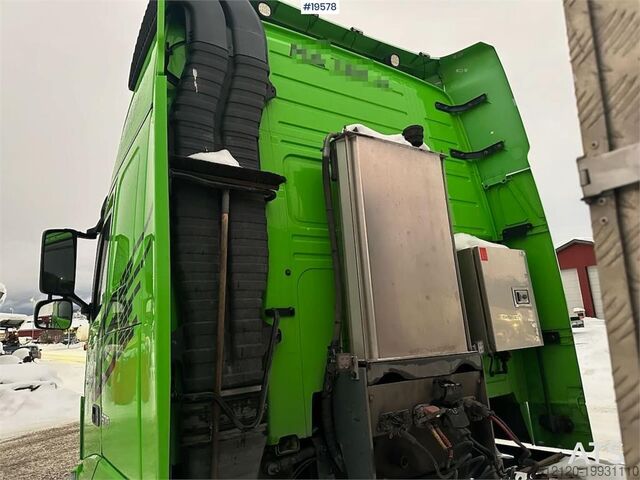 Standard-SZM Volvo FH 16 6x2 truck.
