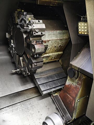 中古CNC旋盤メーカーマザック、モデル SQT 200 MAZAK SQT 200