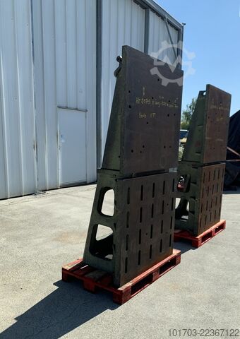 Par de placas angulares em ferro fundido Paire d'équerres en fonte 2075 x 1000 x 700 mm