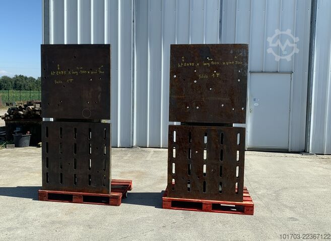 Par de placas angulares em ferro fundido Paire d'équerres en fonte 2075 x 1000 x 700 mm