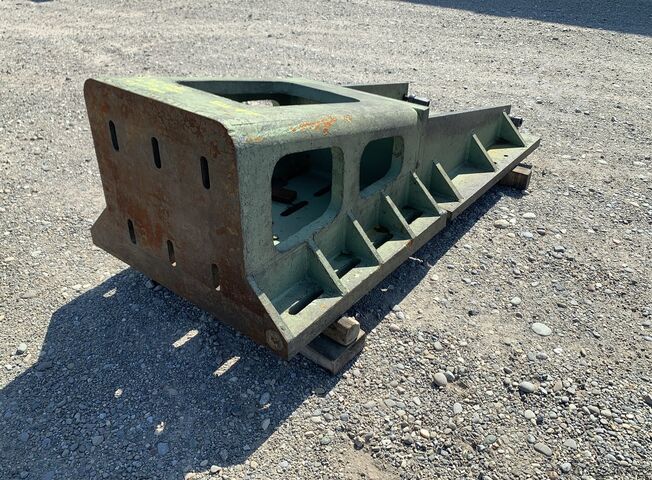Par de placas angulares em ferro fundido Paire d'équerres en fonte 2075 x 1000 x 700 mm