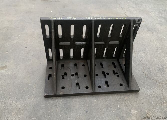 Esquadro de ferro fundido Equerre en fonte 640 x 400 x 320 mm