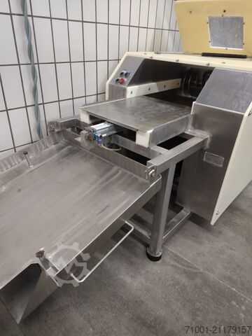 Stroj na spracovanie mäsa Magurit 345