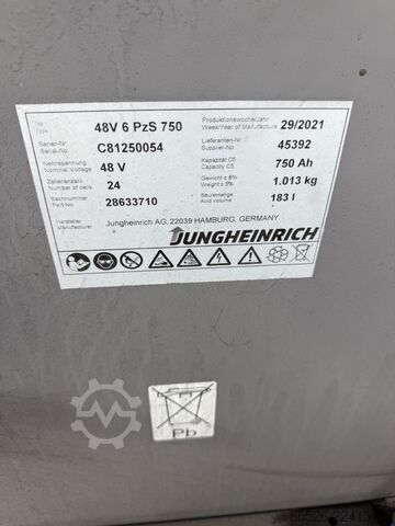 电动四轮叉车 Jungheinrich EFG 320 / Kabine / 2195 Std.