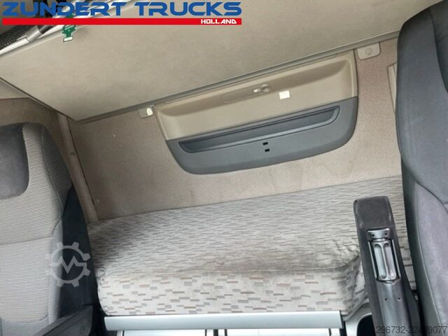 Estándar-SZM DAF XF440 SPACECAB