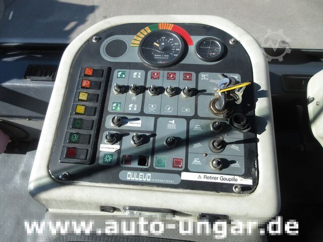 čistač Dulevo 5000 City Hochentleerung 4x4x4