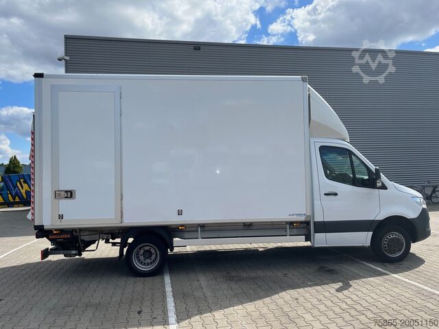 Kovček Mercedes-Benz Sprinter 515 1.9 CDI / Box 4.4 mtr / Laadklep /...