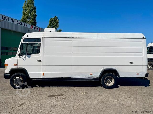 รถตู้ตู้ทึบ Mercedes-Benz Vario 812 D manual pomp, cooler THERMOKING
