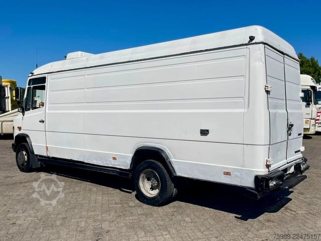 รถตู้ตู้ทึบ Mercedes-Benz Vario 812 D manual pomp, cooler THERMOKING