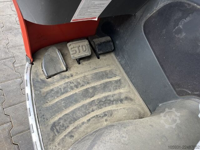 Truk reach Linde R12B-01
