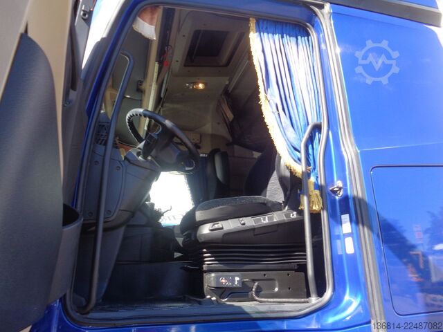 รถบรรทุกเครื่องดื่ม MERCEDES-BENZ Actros 2542 L 7,3 M Schwenkwand LBW Heizung