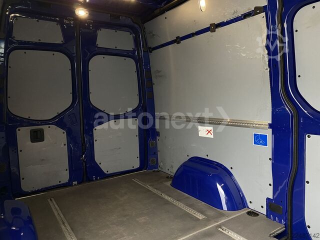 Kastenwagen hoch MERCEDES-BENZ Sprinter 317 *2x SCHIEBETÜR* AHK 2,8t+KAMERA+NAV