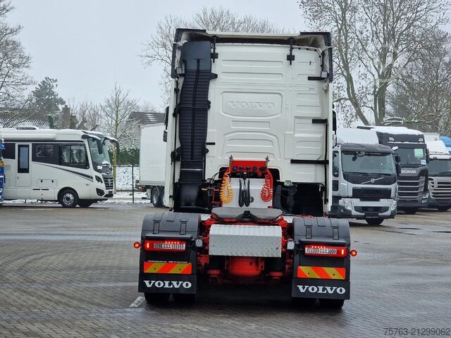 SZM tiêu chuẩn Volvo FH 13.460 Globetrotter 4x2 - I Save - Custom in...