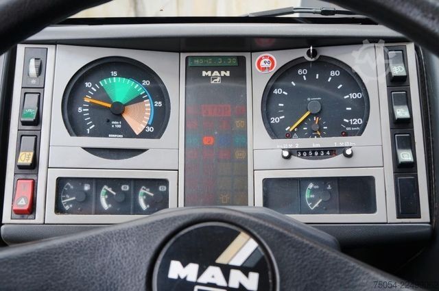Camion basculante trilateral MAN Dreiseitenkipper MAN 7731 mit Kran