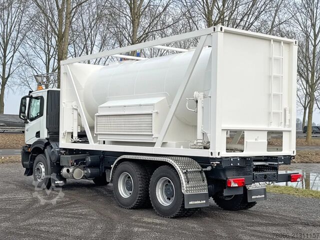 Kapal Tanker Iveco T-Way AD380T43H AT Water Tank Truck (12 units)
