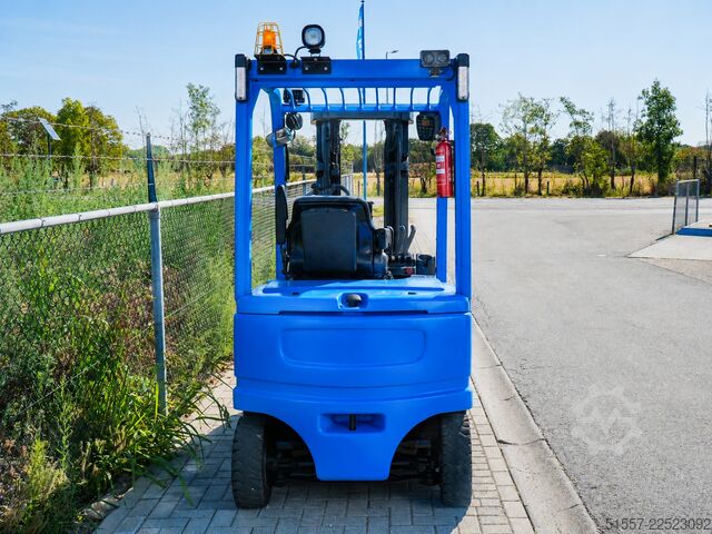 Empilhador Yale ERP25VL | 2016