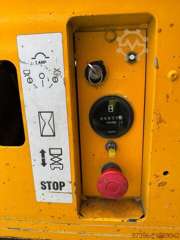 Škarjasto dvigalo Genie GS2032 Hoogwerker Schaarhoogwerker