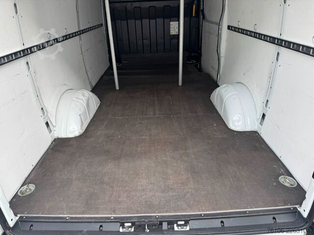Κλειστό βαν IVECO Daily 35S14 Hi-Matic Kastenwagen *Klima*Tempomat