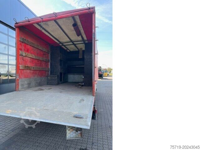 Transportador con plataforma y toldo Mercedes-Benz 814 D Vario mit LBW 4x2