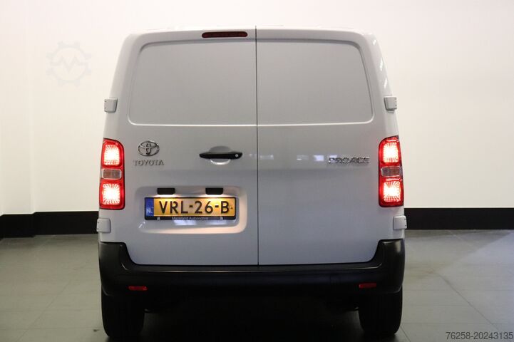 Furgoneta con caja Toyota PROACE Worker 2.0 D-4D 145PK EURO 6 - Airco - C...