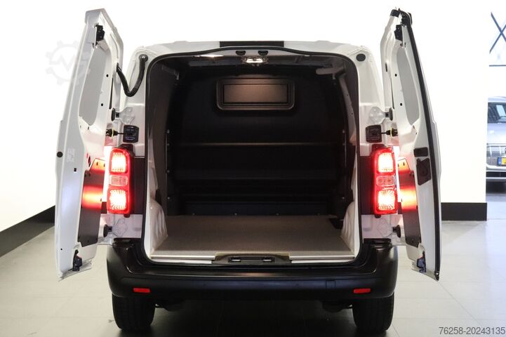 Furgoneta con caja Toyota PROACE Worker 2.0 D-4D 145PK EURO 6 - Airco - C...